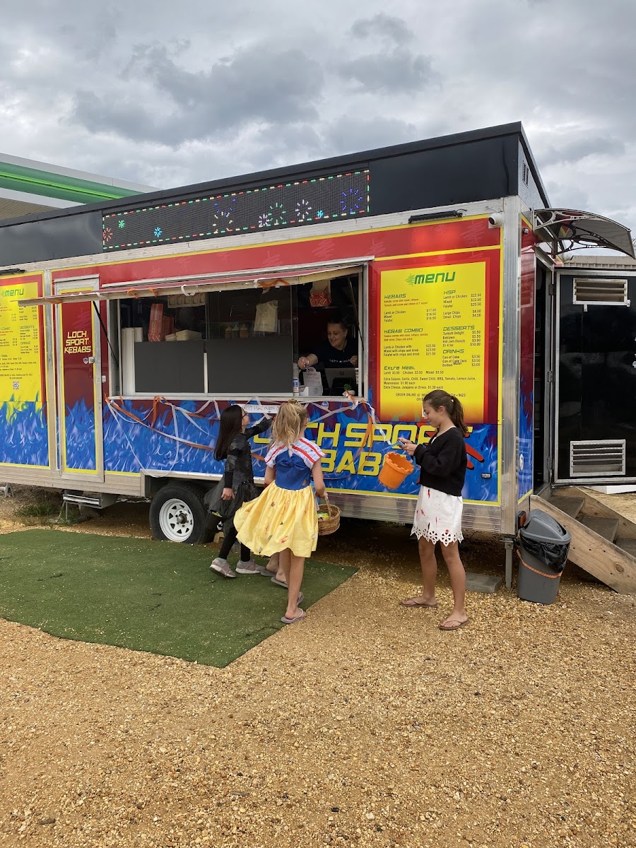 Menu Loch Sport Kebabs-8